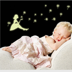 Cartoon Girl Fluorescent Sticker Children's Room Decor Glow-in-the-Dark Sticker Y0031