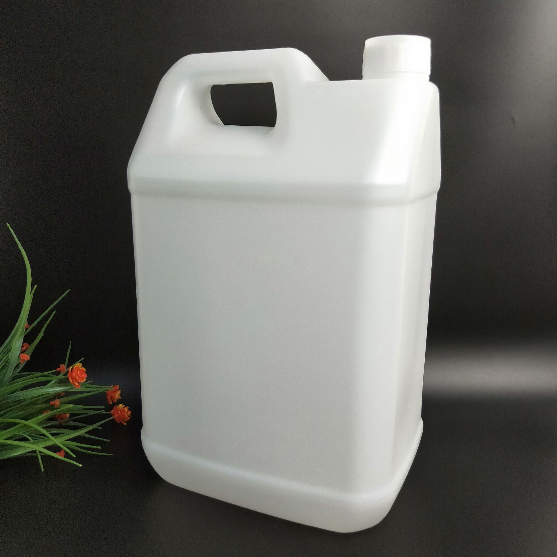 车用尿素塑料桶 汽车尾气处理液塑料桶 pe化工壶 液体包装瓶