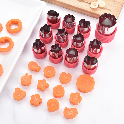 Manufacturer PP hand guard stainless steel biscuit cutter 12-piece set kitchen flower cutting and styling tools melon and vegetable flower cutter