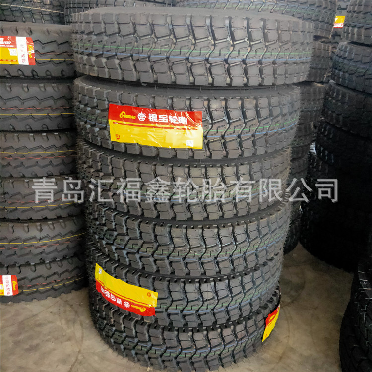 供应全钢轻卡轮胎8.25R16LT猪鼻子中花轮胎配内胎垫带