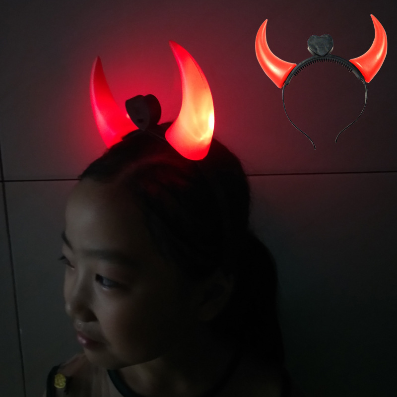 Light-up Horn Hairpin Glow-in-the-Dark Horn Stage Performance Concert Accessories Street Stall Scan Code New Hair Clip