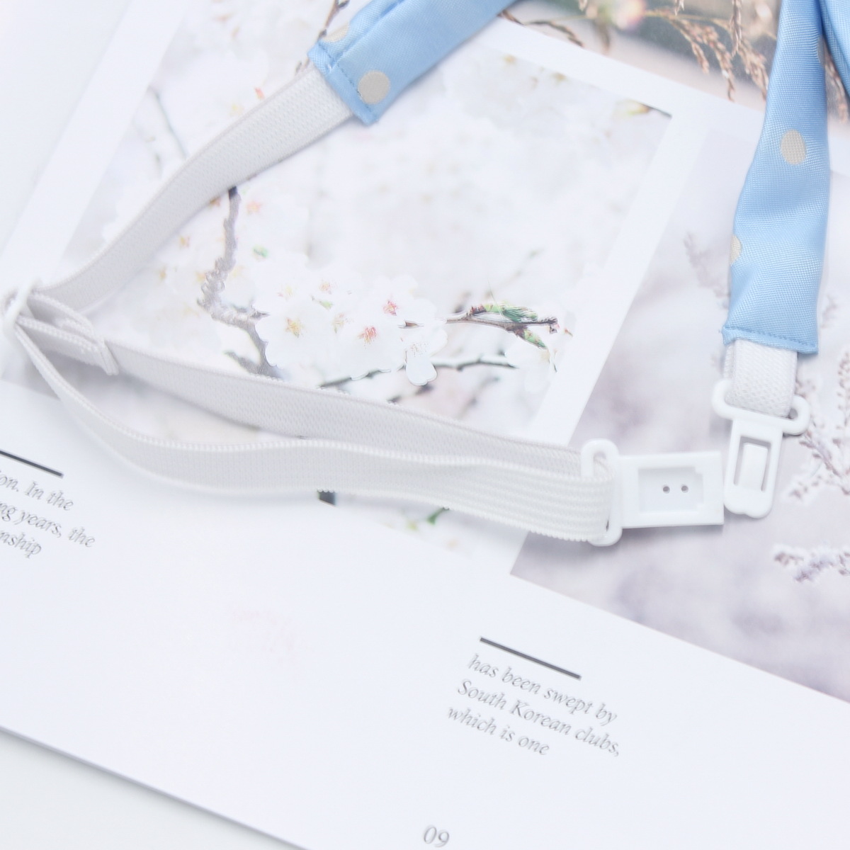 En stock al por mayor de Corea del arco de mariposa de color sólido de lunares de doble capa pajarita collar de flores niñas traje de marinero JK pajarita