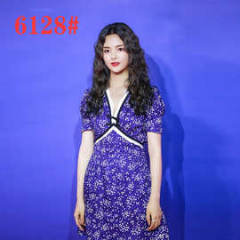 杨超越明星同款女装204年夏季新款中长款显瘦高腰紫色碎花连衣裙