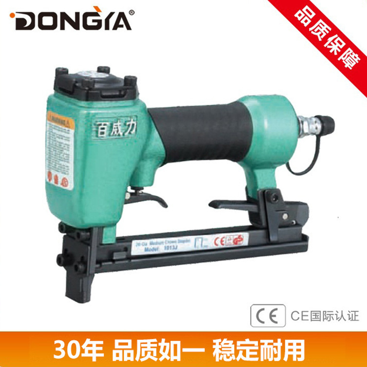 厂家批发供应东亚气动工具码钉枪百威力性能稳定1013J码钉枪