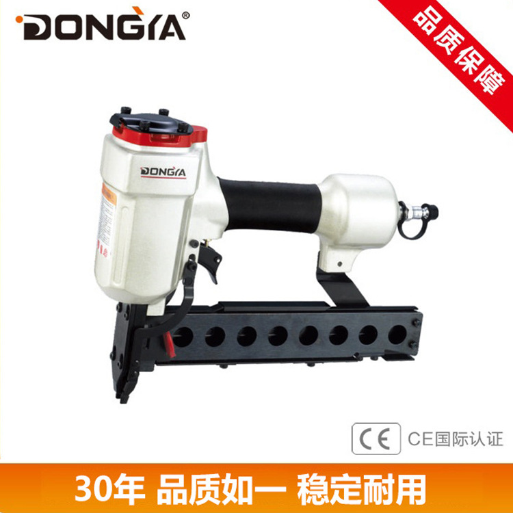 大量现货供应东亚木工用重型440K打钉枪硬木用9040气动码钉枪