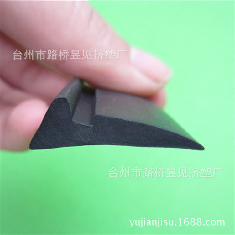 Productos de extrusión de plástico Hoja de PVC tira de plástico Perfil de PVC tira suave ranura tira de sellado Procesamiento de extrusión