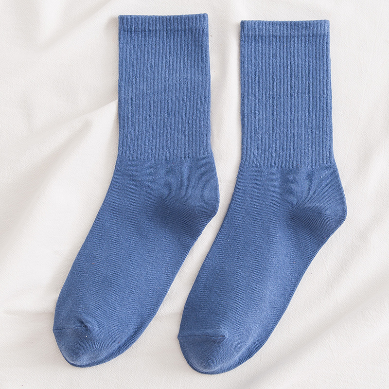 Calcetines de mujer Otoño e Invierno Algodón de color sólido calcetines de pila ins calcetines de mujer de moda Deportes japoneses medias de media pantorrilla elásticas altas