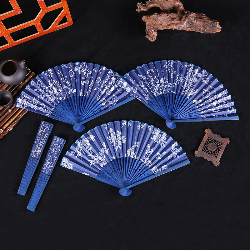 New Folding Fan Classic Elegant Blue Printed Cloth Folding Fan Beautiful Art Flower Bamboo Fan Classic Hanfu Photo Fan New Folding Fan Classic Elegant Blue Printed Cloth Folding Fan Beautiful Art Flower Bamboo Fan Classic Hanfu Photo Fan