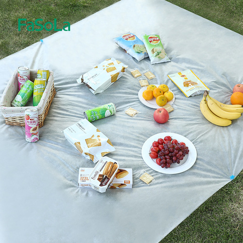 FaSoLa disposable picnic mat moisture-proof mat picnic cloth outdoor portable waterproof grass picnic mat picnic mat