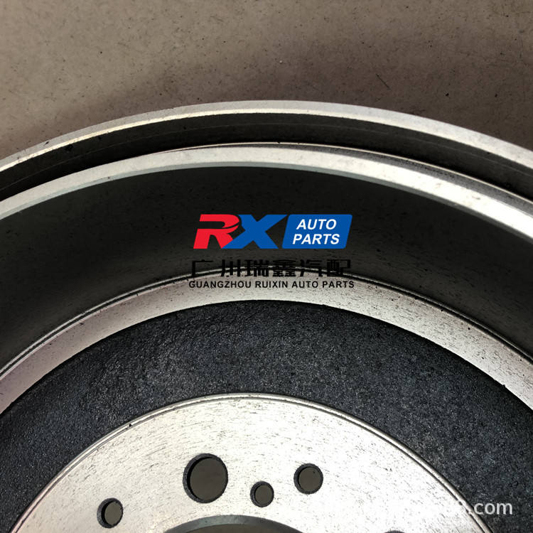 Para la recogida 42431-0k180 del hilux del tambor de freno trasero del HELAX REVO de Toyota nueva