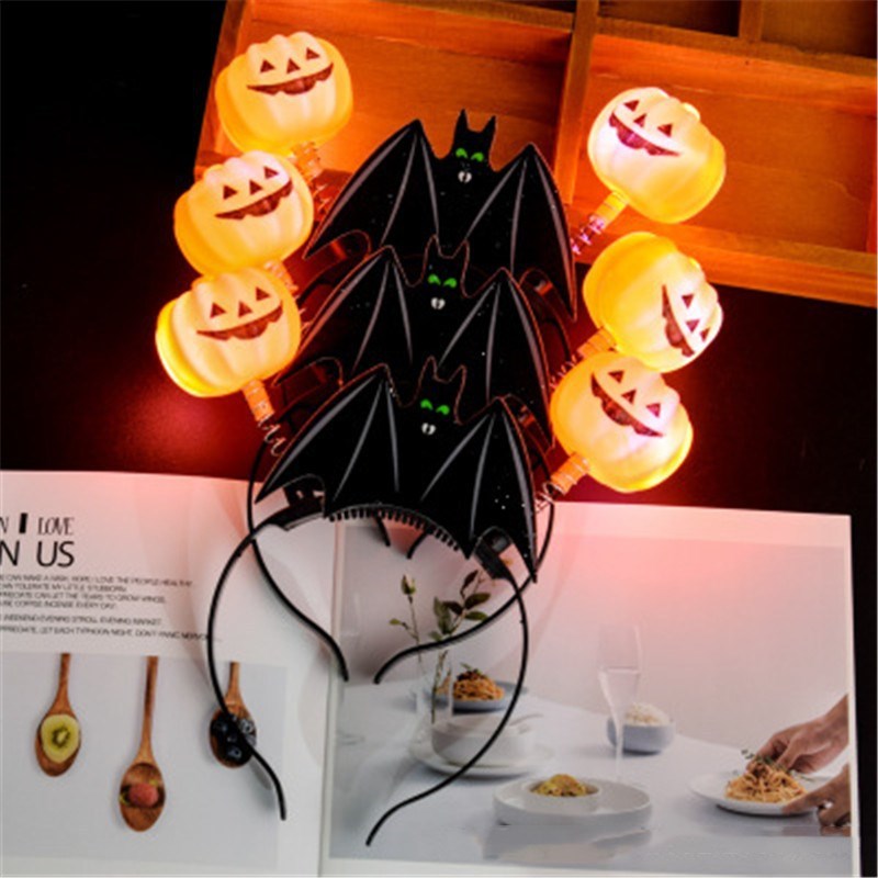 ハロウィンのカボチャの鬼の頭はカチューシャを掛けます。|undefined
