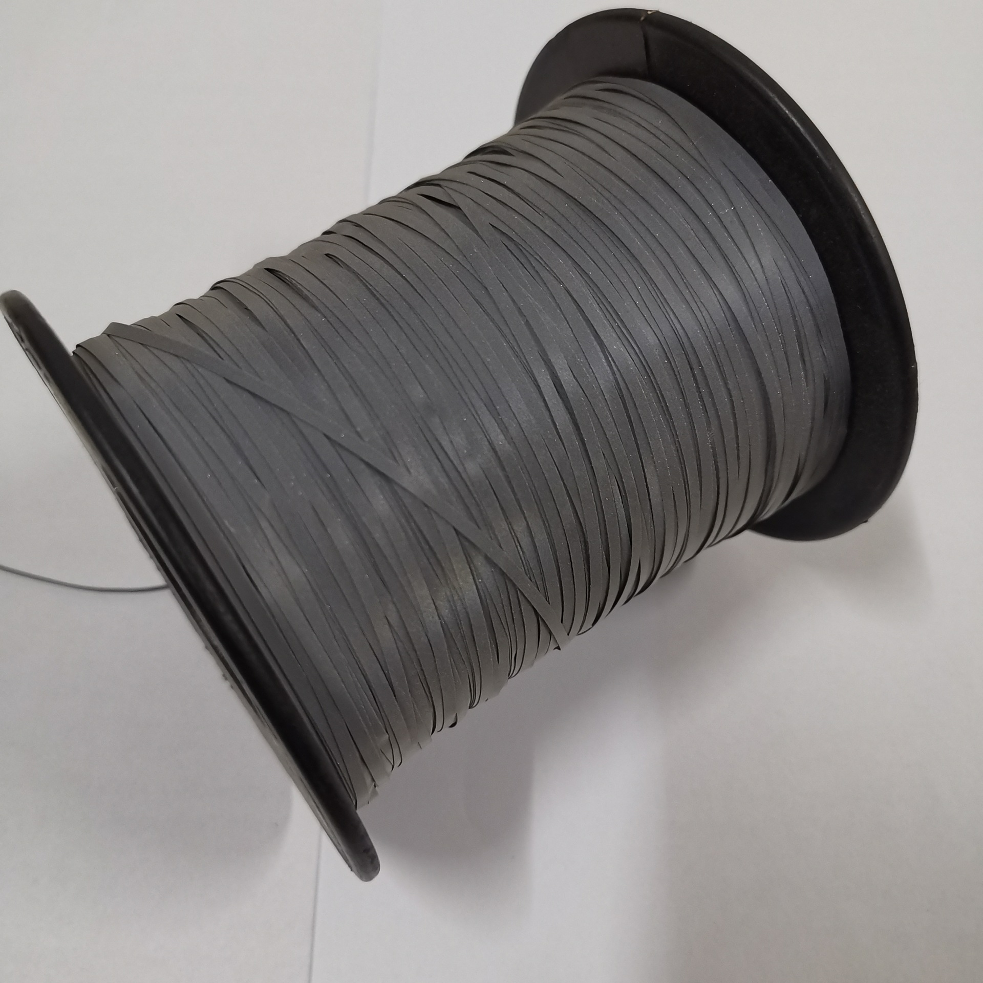 厂家供应耐磨银色亮银单双面反光线 编织反光织带高亮双面反光条