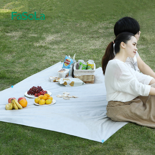 FaSoLa disposable picnic mat moisture-proof mat picnic cloth outdoor portable waterproof grass picnic mat picnic mat