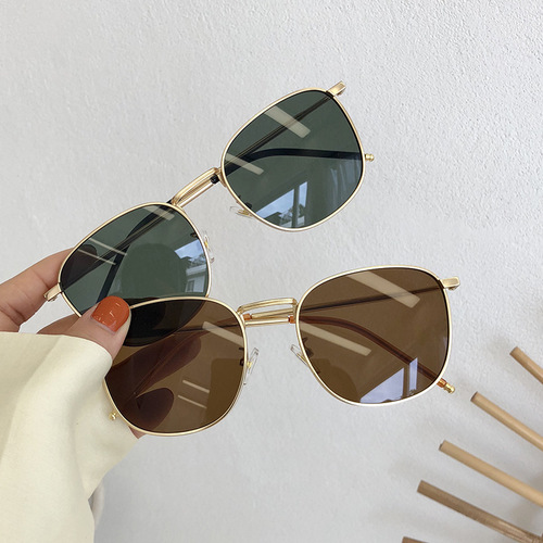 Qianai's new polarized sunglasses creative square frame Internet celebrity ins Korean style sunglasses metal anti-UV glasses