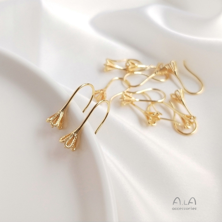14K bag gold lace half -hole pearl ears one to 2 to 2