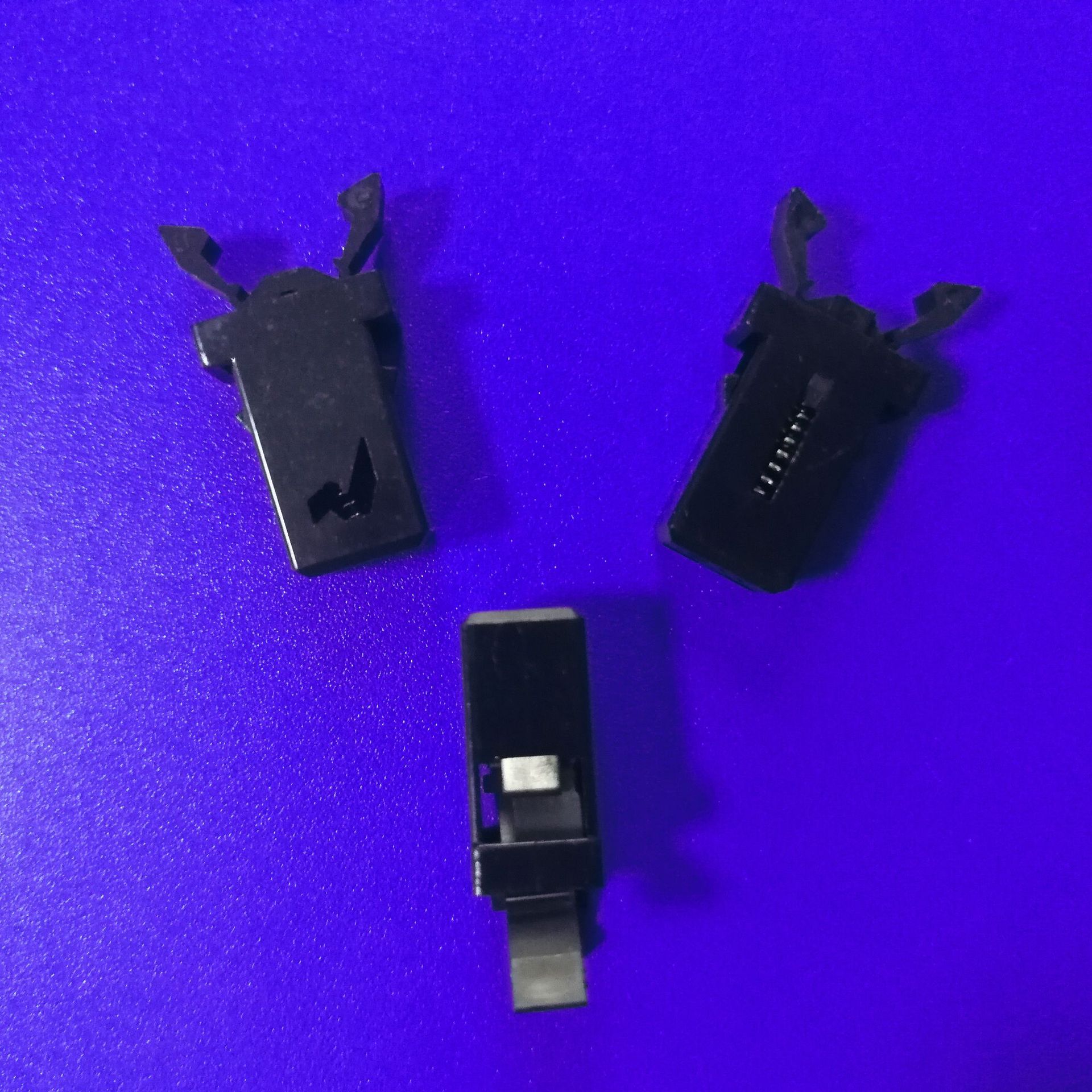 东莞厂家供应SRC-1黑色自锁开关,门锁开关扣 门扣 机箱门锁开关