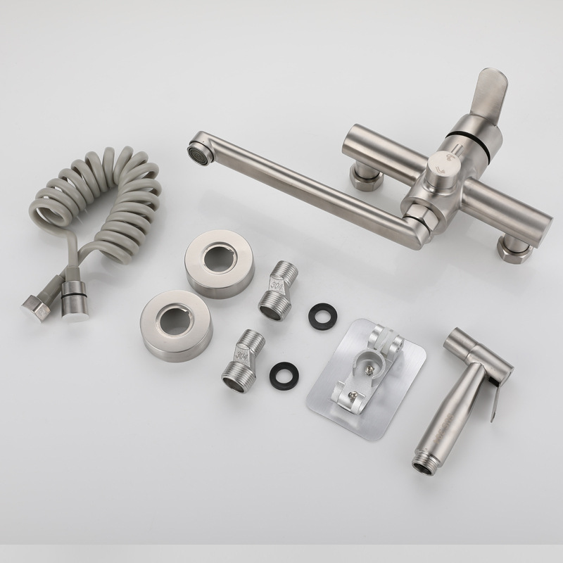 Punch-free 304 caliente y frío de acero inoxidable cepillado montado en la pared de doble agujero grifo del fregadero de la cocina con boquilla de limpieza