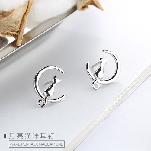 Moon Cat earrings for girls, fairy tale style, cute and sweet little cat ear accessories, temperament, Korean style niche design accessories