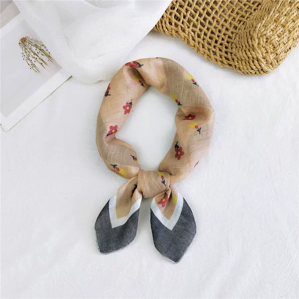 3 cotton five petals small flowers black edges