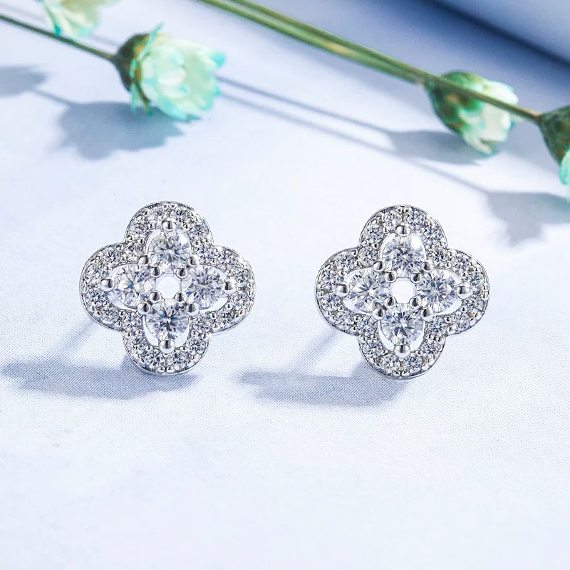 Серьги Four-Leaf Clover, стерлинговое серебро, микрозака́чка бриллианта, корейский стиль легкой роскоши