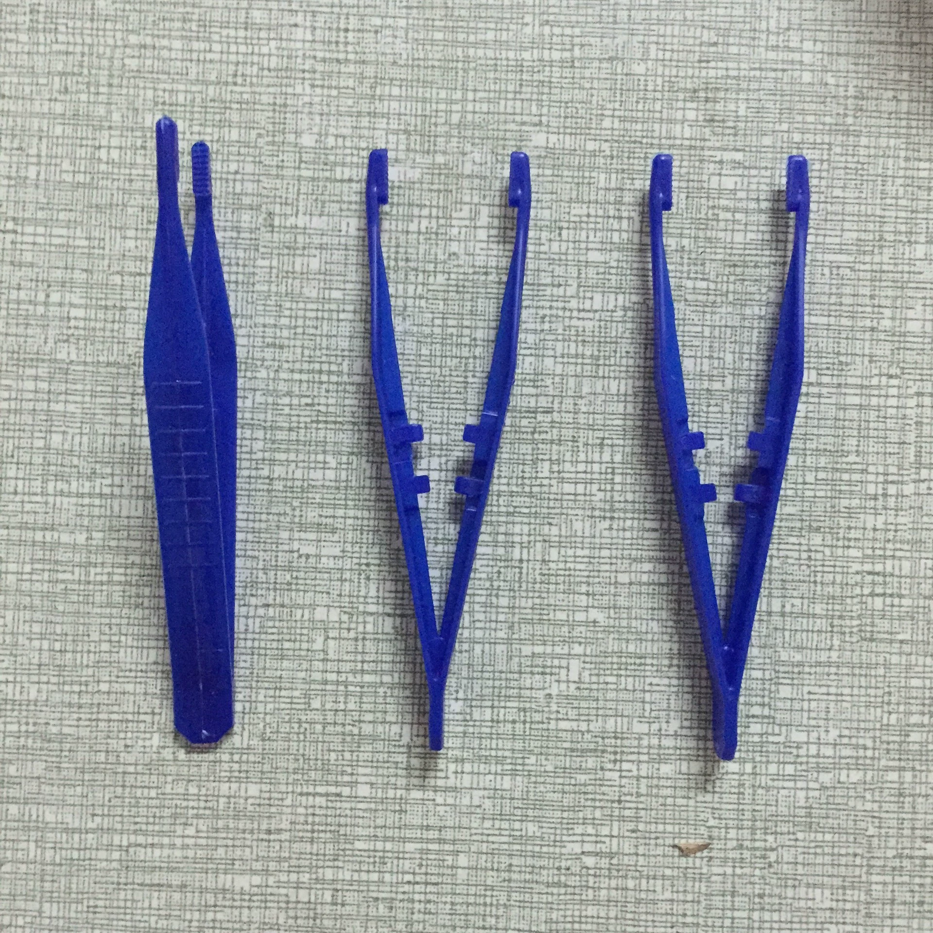 11cm*2.3cm PS 镊 批 Wholesale plastic can be changed