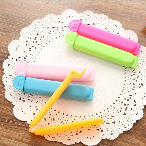 7CM sealing clip food sealing clip creative small gift frosted plastic sealing clip manufacturer can print logo