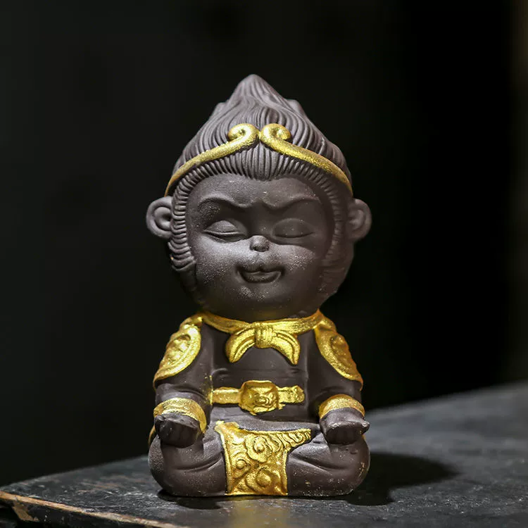 Qitian Dasheng Sun Wukong's ornament fish tank landscaping purple sand tea pets aquatic rockery bonsai car tea pet