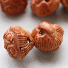 龙纹桃核雕刻莲蓬桃核莲蓬手链配件野生桃胡雕刻工艺品DIY
