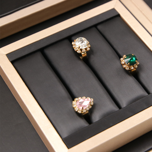 Brushed leather jewelry props, rings, bracelets, jewelry sets, display trays, jewelry display sets