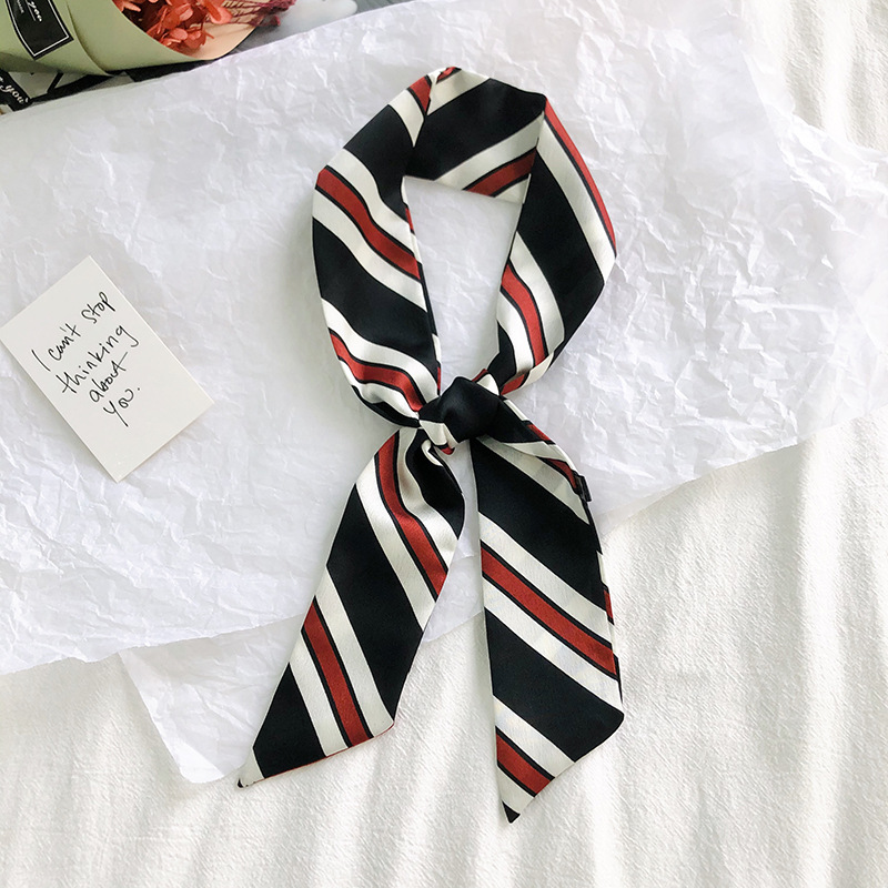 Primavera y otoño coreano bufandas de seda estrechas de decoración de banda larga impresión de seda simulada bufandas de ángulo agudo al por mayor en stock