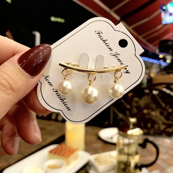 Broche de perlas broche anti-exposición ramillete ropa con hebilla de pecho pin coreano nueva fábrica creativa al por mayor