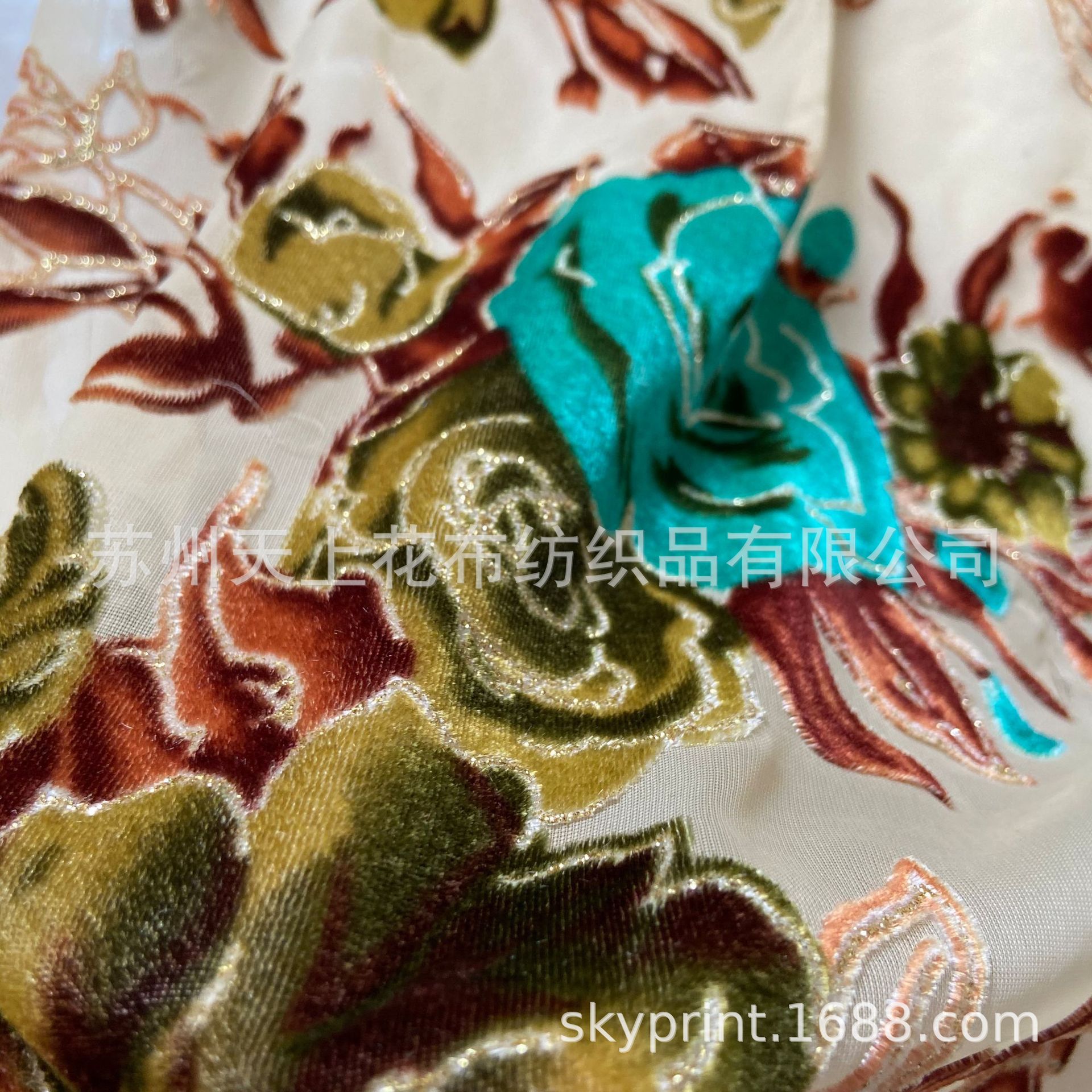 供应锦绒桑蚕丝绒烂花绡撒金粉经典花型烧花烂花旗袍长裙女装面料