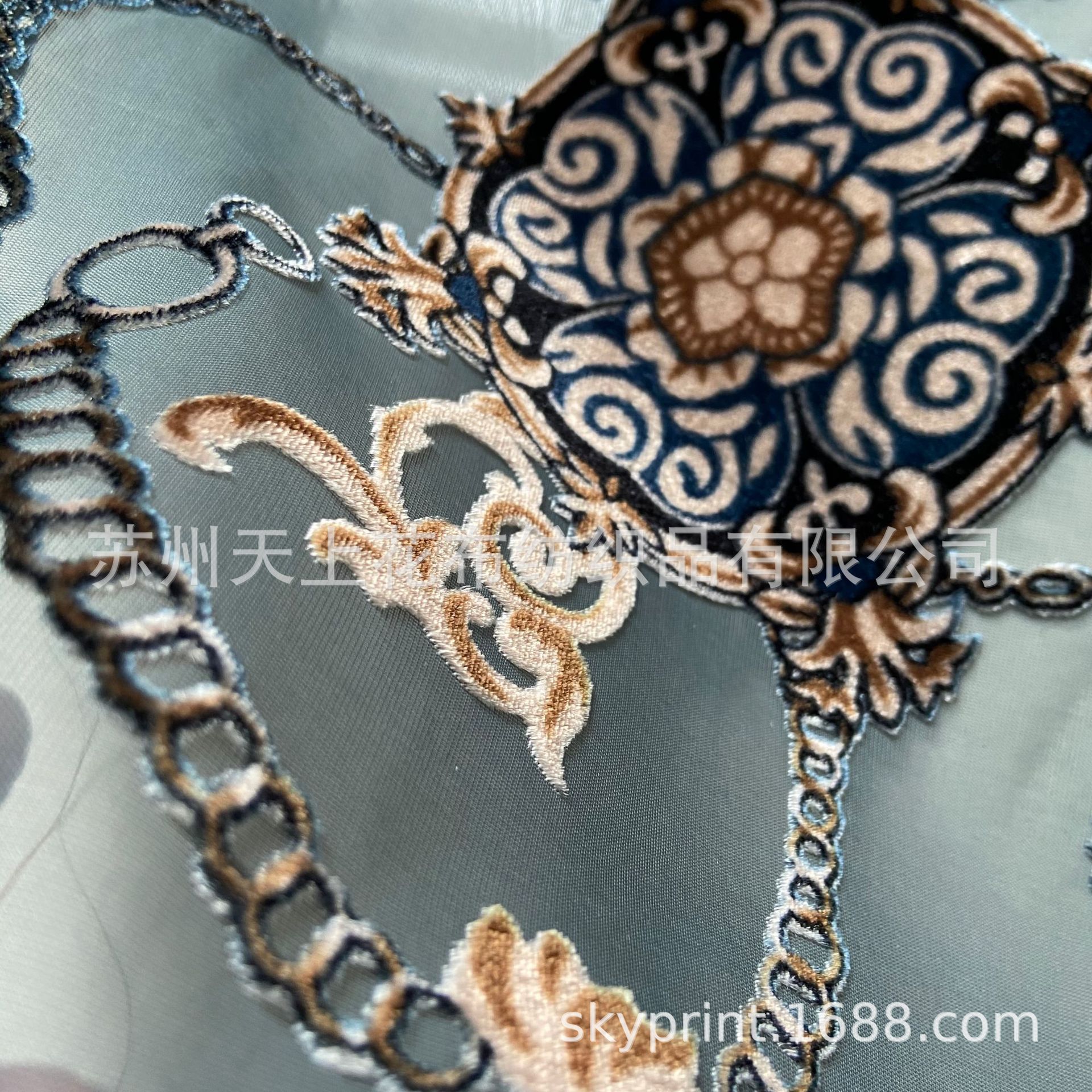 供应桑蚕丝绒 锦绒 烂花绡印花烂花布花草涡轮巴洛克图形服装家纺