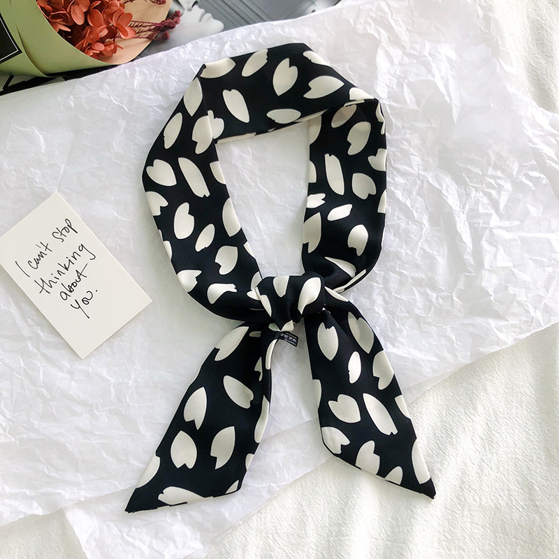 Primavera y otoño coreano bufandas de seda estrechas de decoración de banda larga impresión de seda simulada bufandas de ángulo agudo al por mayor en stock