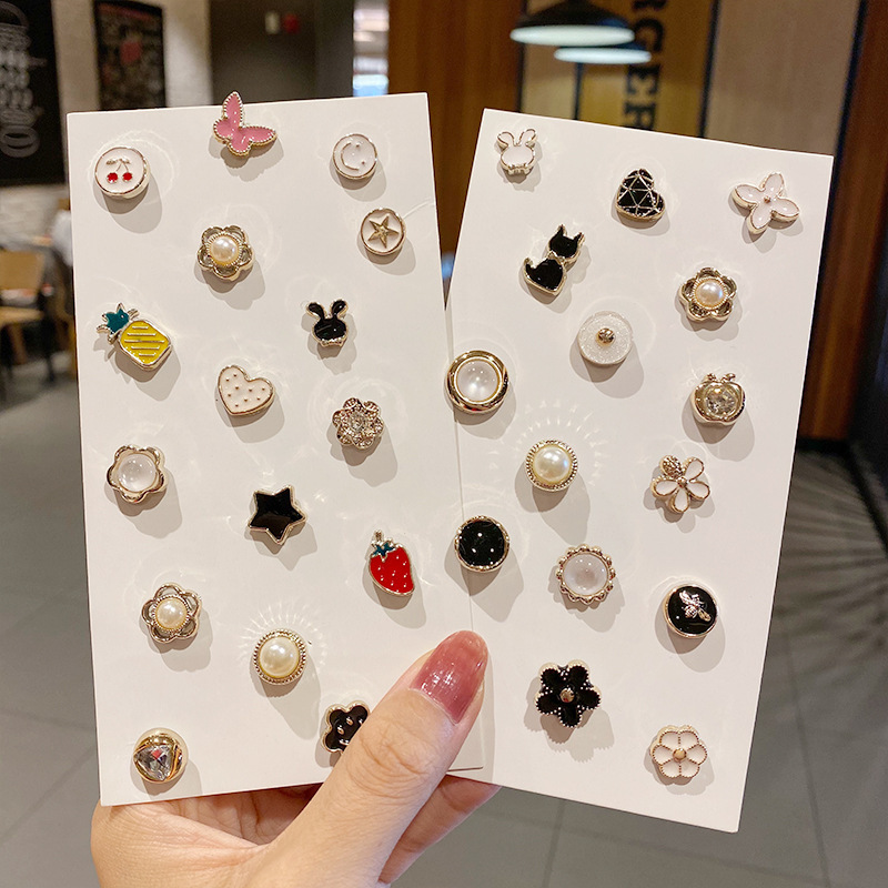 Fashionable anti-exposure brooch dress neckline pin clothes fixed buckle elegant all-match Opal Pearl style for women Fashionable anti-exposure brooch dress neckline pin clothes fixed buckle elegant all-match Opal Pearl style for women