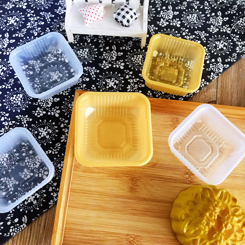 肥厚 PP75 グラム 100 グラム 125 グラム月餅トレイ月餅プラスチックトレイ焼き食品グレード卵黄クリスプトレイ 98 個