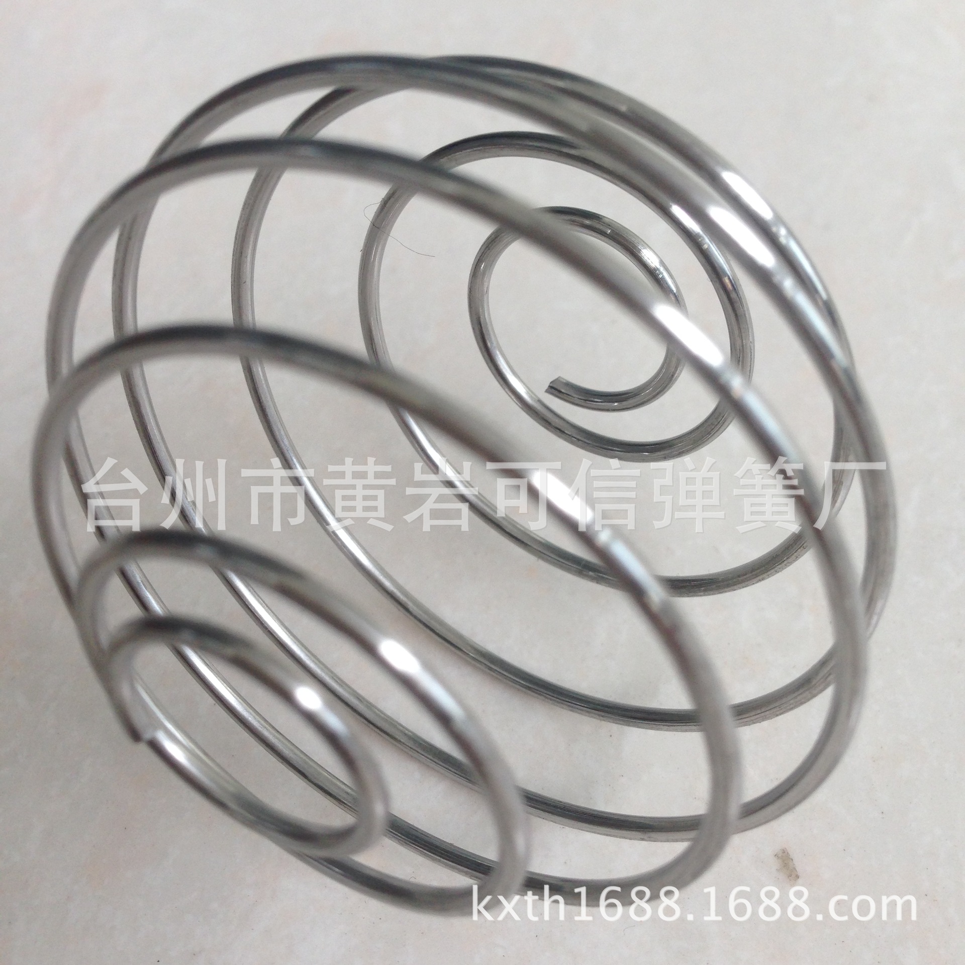 供应弹簧球 压缩弹簧球批发定 制食品级304材质铁丝工艺球