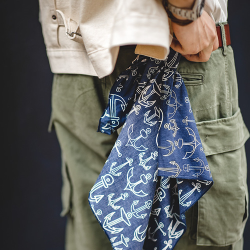 Madden workwear, retro square scarf, jewelry, Ami, khaki, artistic cashew scarf, street scarf, men's fashion