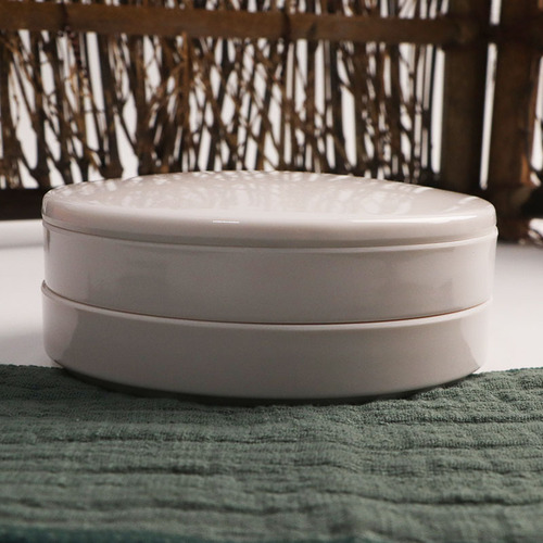Small wholesale round plastic palette with lid imitation porcelain white acrylic watercolor paint painting art paint tray