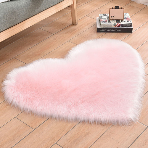 Pure Wool Solid Heart-Shaped Rugs for Bedroom Bedside Mat Full Coverage Living Room Coffee Table Mat Wool-like Rugs Factory