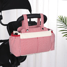 厂家直销妈咪包 多功能大容量婴儿车挂包实用外出单肩手提包