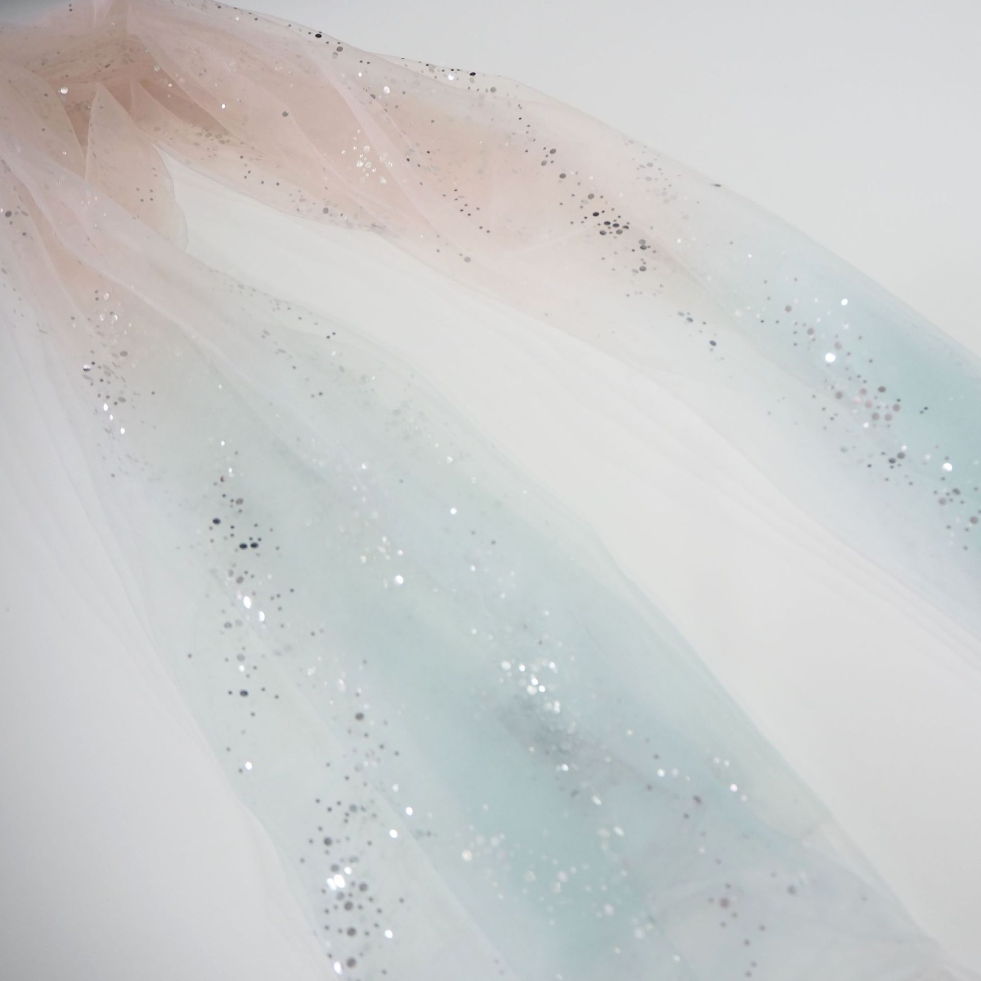 Fabricante de suministro de Xiaoyuan tela de malla suave gradiente galaxia sequinilla vestido