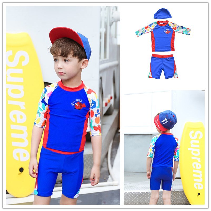 Red and blue color printing in the sleeve split