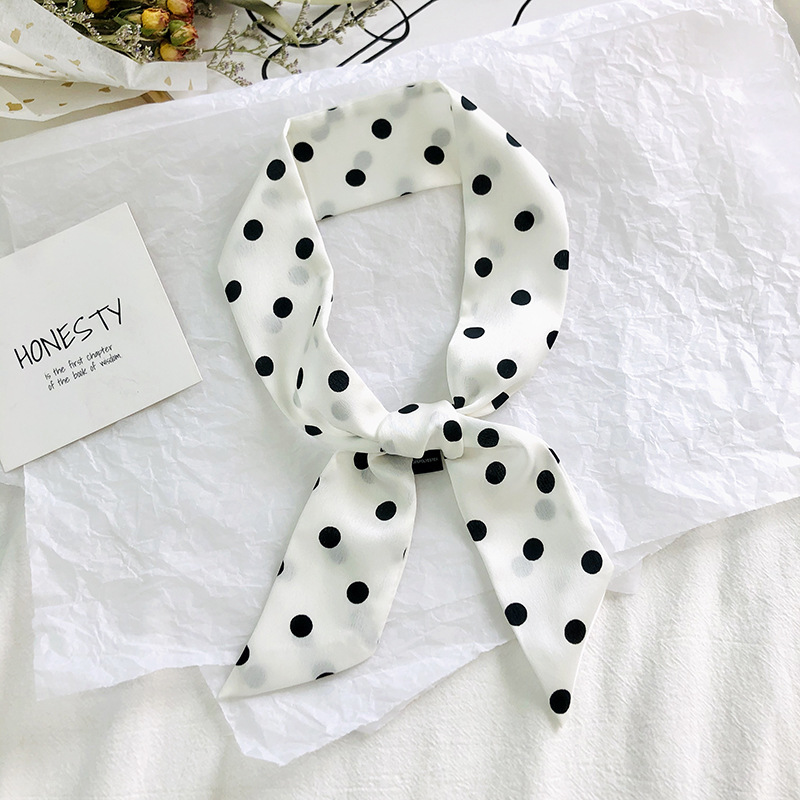 Primavera y otoño coreano bufandas de seda estrechas de decoración de banda larga impresión de seda simulada bufandas de ángulo agudo al por mayor en stock