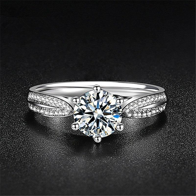Classic wedding ring, one carat, simple and elegant design