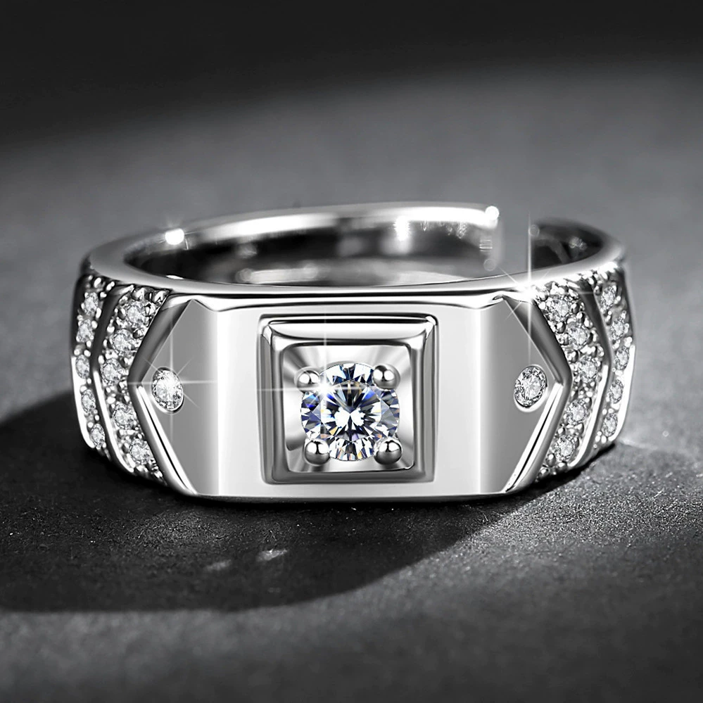 Classic wedding ring, one carat, simple and elegant design