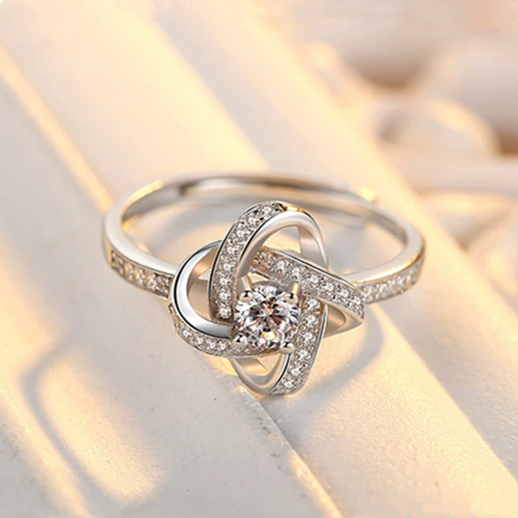 Classic wedding ring, one carat, simple and elegant design
