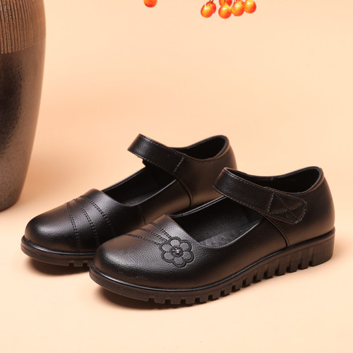Genuine leather shoes for the elderly, women's first-layer cowhide mom's shoes, middle-aged and elderly non-slip women's shoes, mom's shoes, flat shoes, stable supply