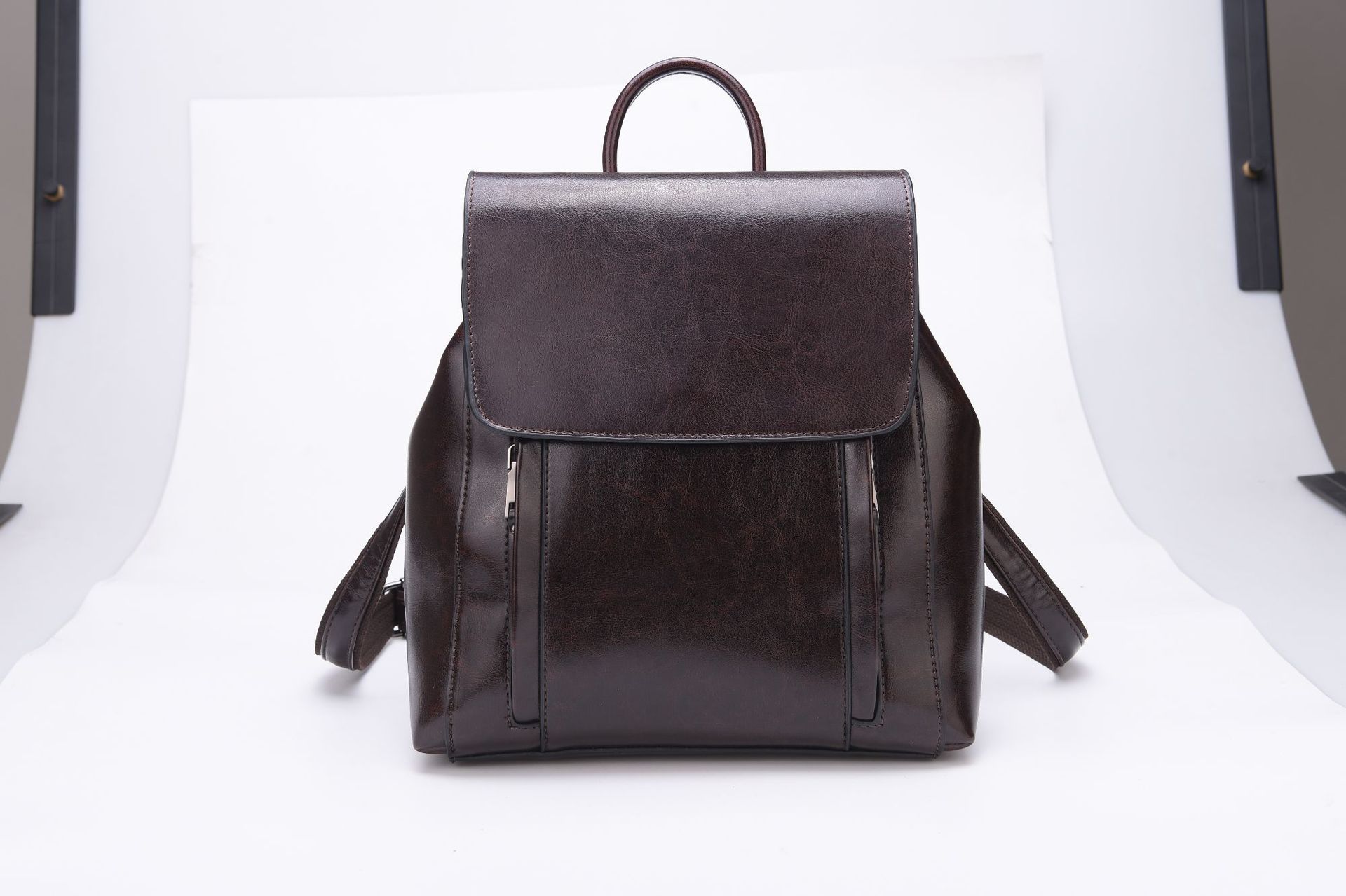 Women's Backpack, High-quality Genuine Leather Large Capacity Multi Interval Student Backpack, Can Be Slung Over One Shoulder._voghion.com