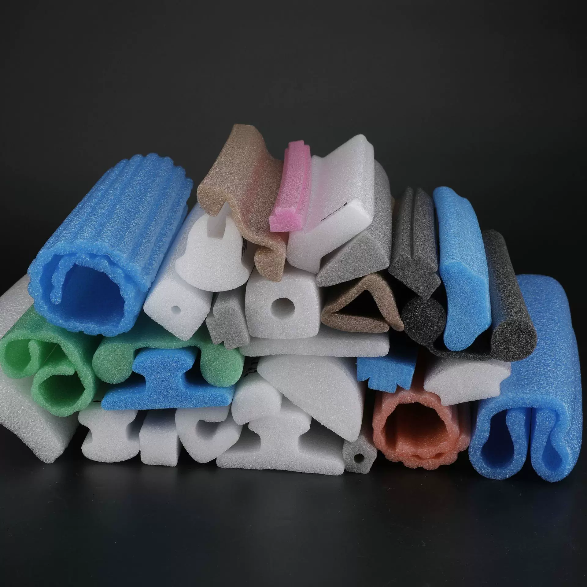 厂家供应EPE珍珠棉异型珍珠棉 多规格异型珍珠棉 辅助包装珍珠棉